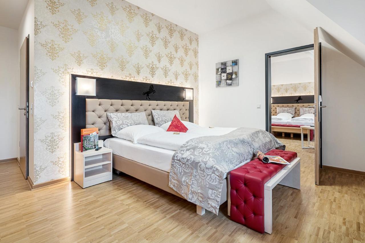 Hotel Rappen Rothenburg Ob Der Tauber Luaran gambar