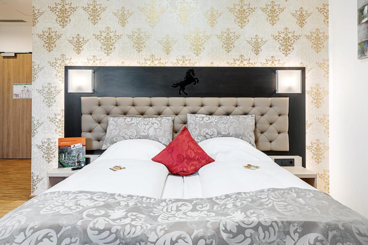 Hotel Rappen Rothenburg Ob Der Tauber Luaran gambar