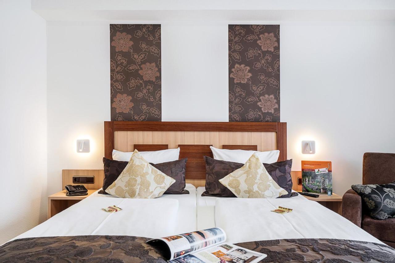 Hotel Rappen Rothenburg Ob Der Tauber Luaran gambar