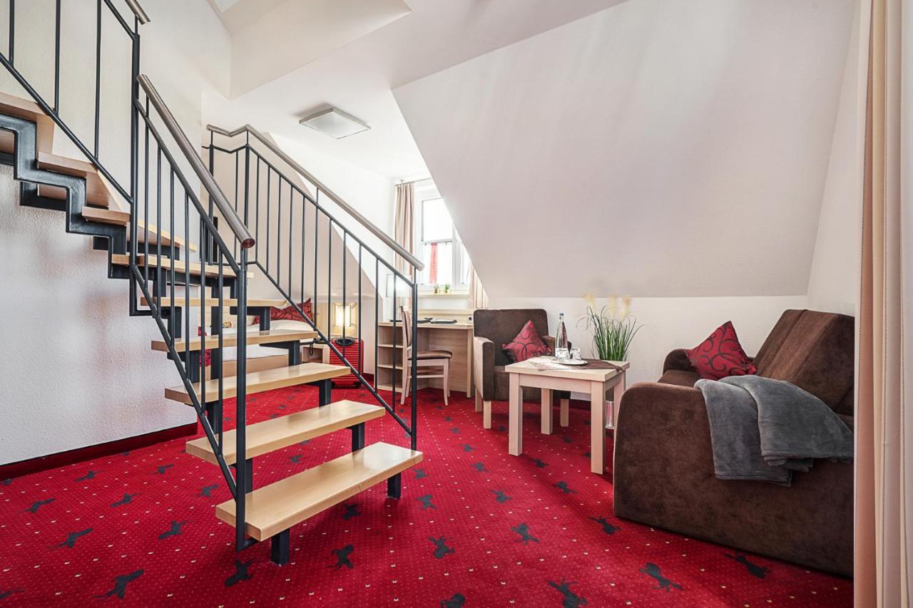Hotel Rappen Rothenburg Ob Der Tauber Luaran gambar
