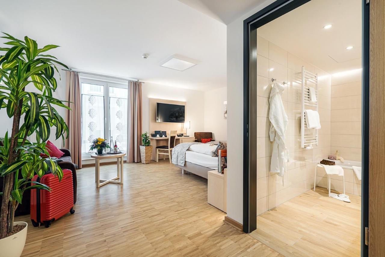 Hotel Rappen Rothenburg Ob Der Tauber Luaran gambar