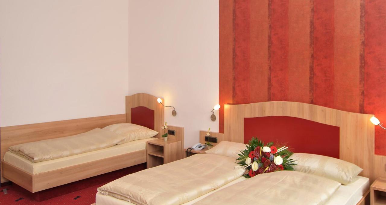 Hotel Rappen Rothenburg Ob Der Tauber Bilik gambar